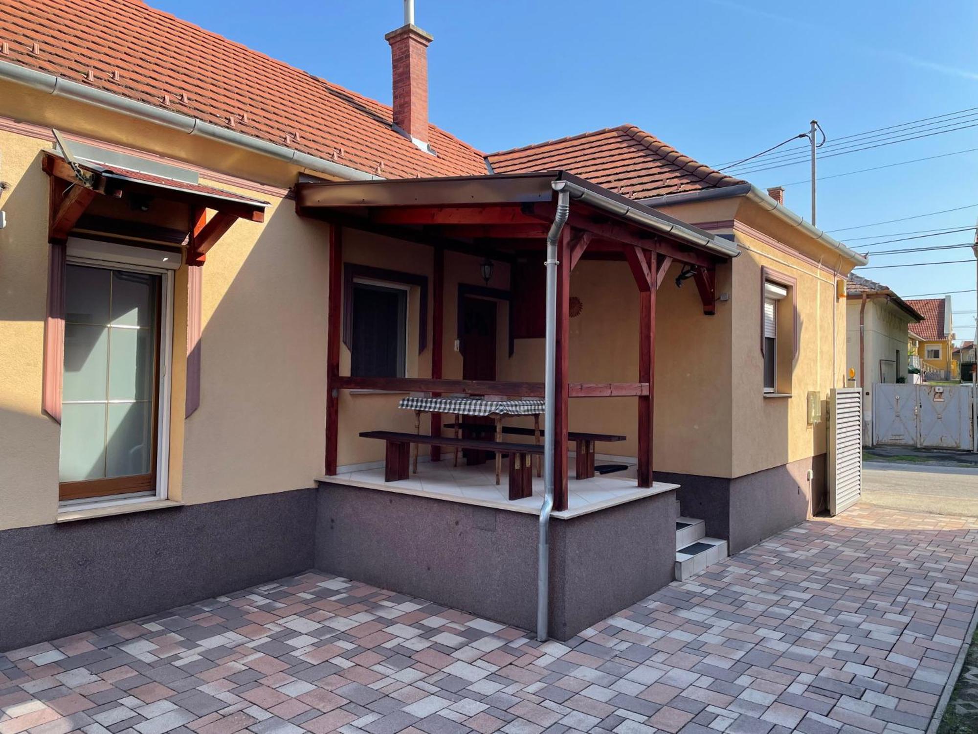 Relax Appartement Zalaegerszeg Buitenkant foto