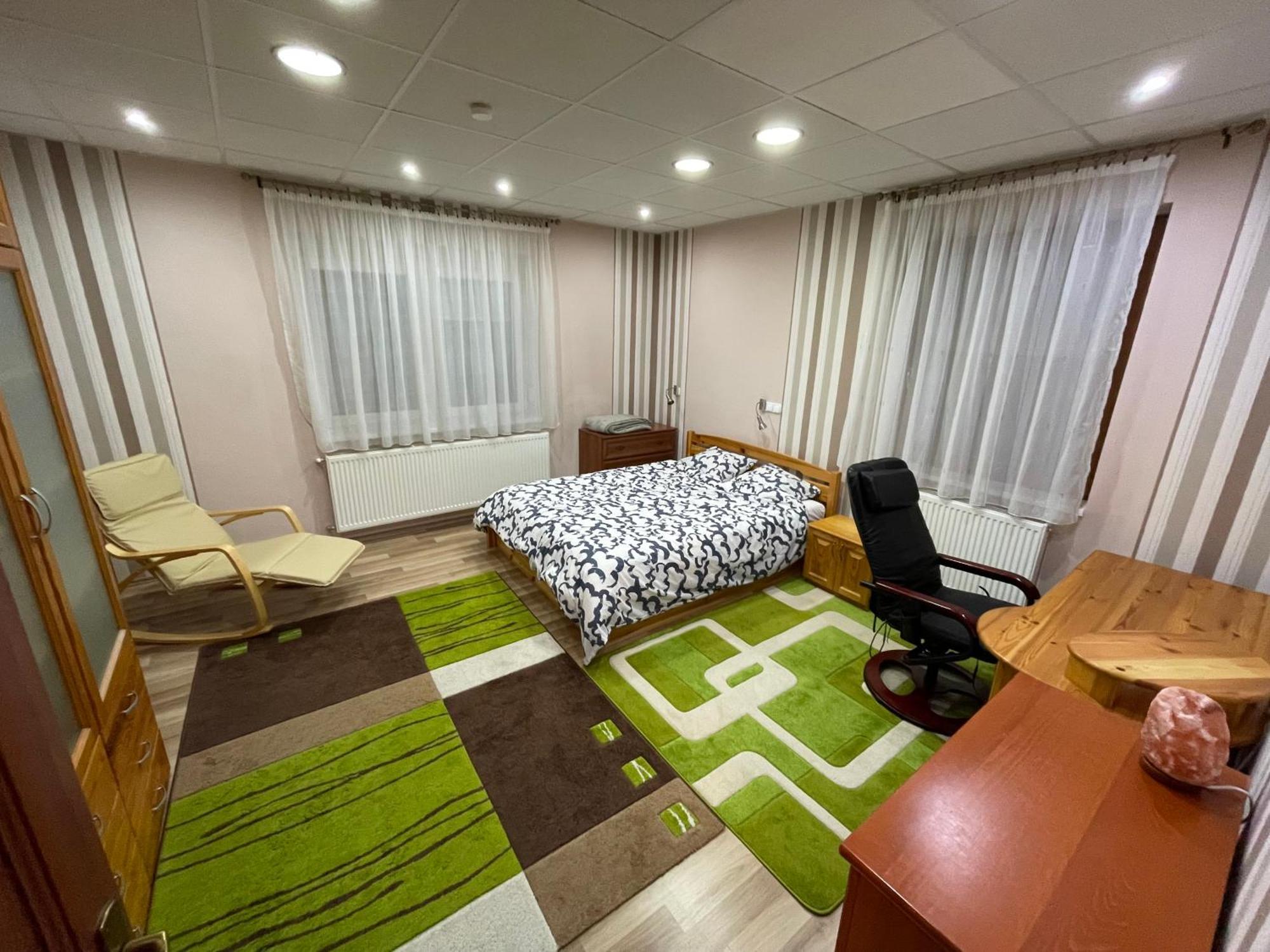 Relax Appartement Zalaegerszeg Buitenkant foto