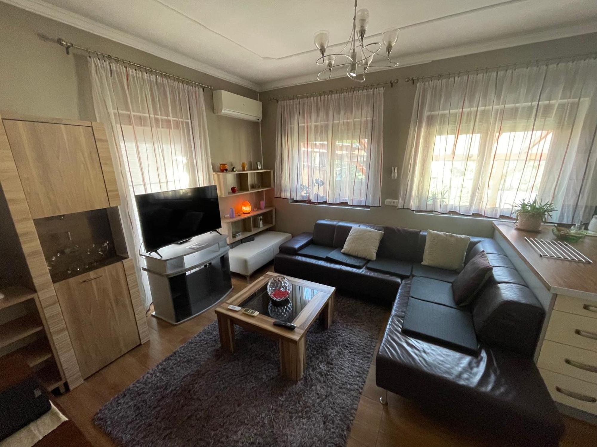 Relax Appartement Zalaegerszeg Buitenkant foto